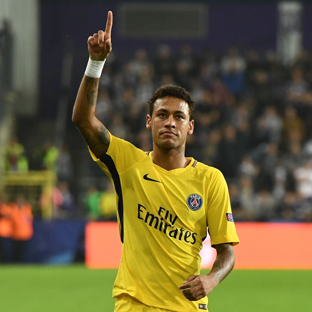 了众多球迷 了众多球迷