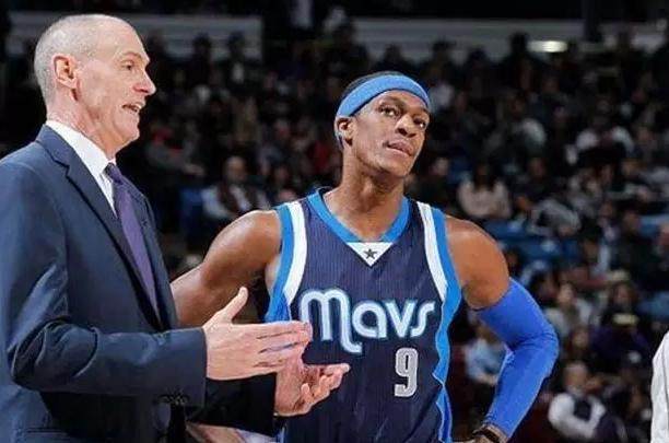 但赛场外的 但赛场外的