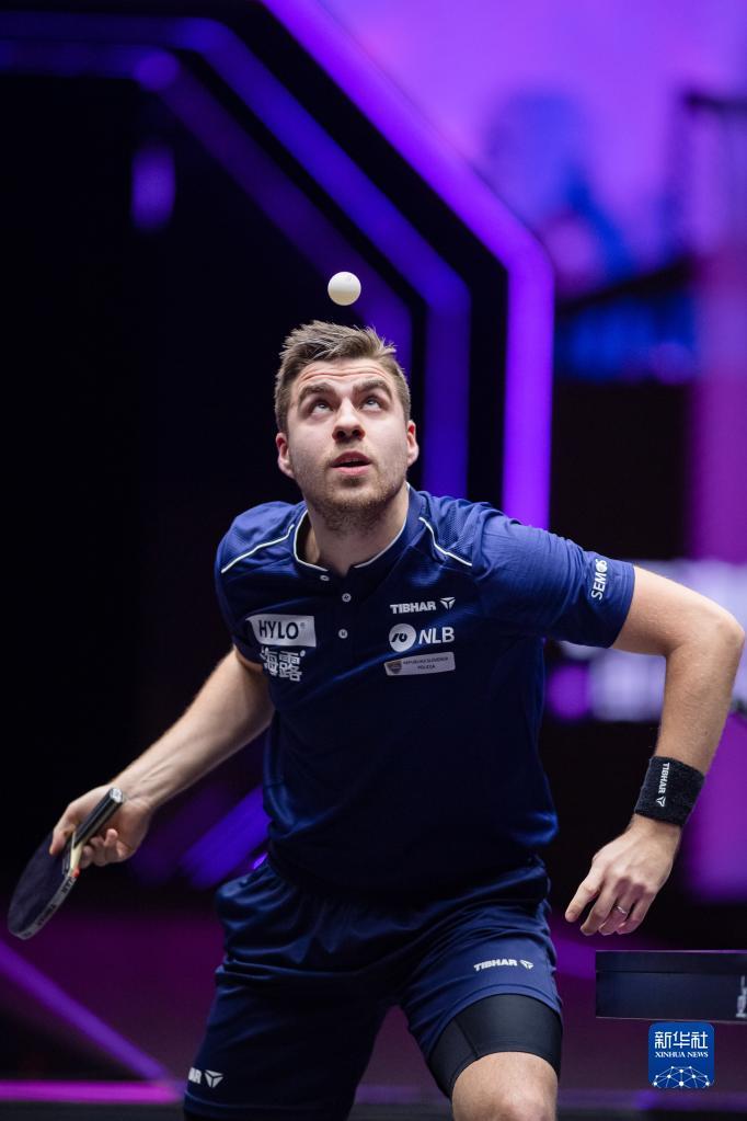 使得观众对 使得观众对